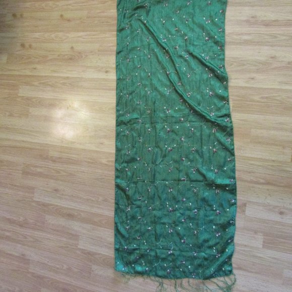 *3 for $25*  Silk Blend green embroidered scarf - Picture 4 of 5